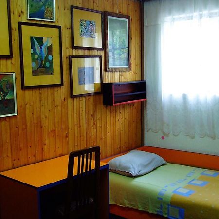 ביטולה Hostel Domestika חדר תמונה