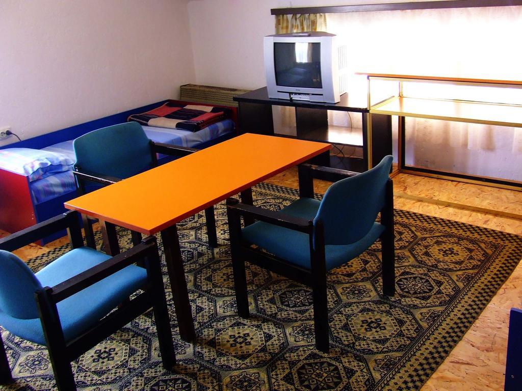 ביטולה Hostel Domestika חדר תמונה